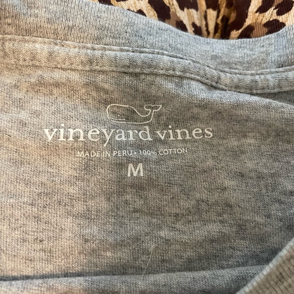 Medium Vineyard Vines Football long sleeved shirt - Picture 5 of 5
